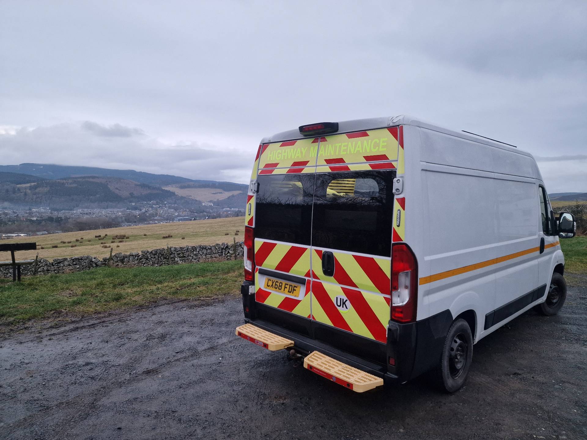 Off grid campervan fiat ducato mwb