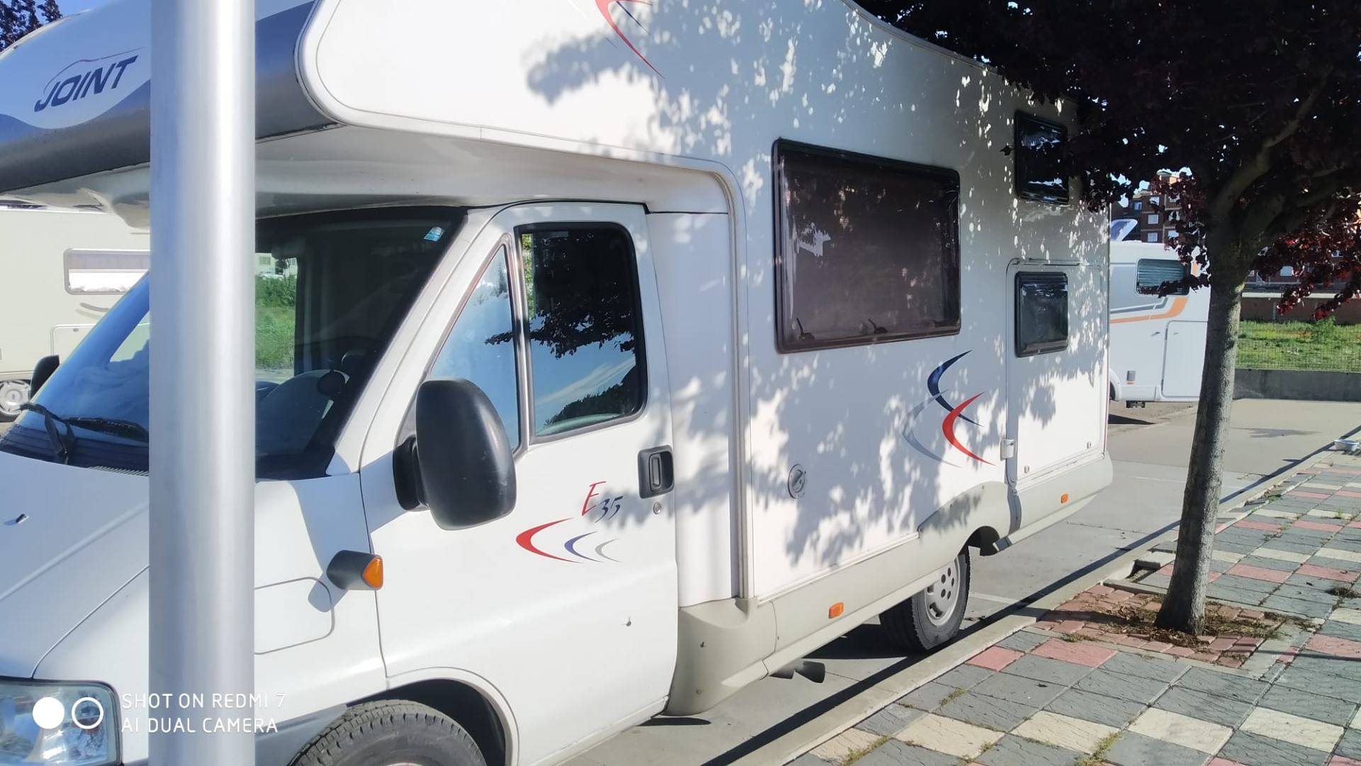 Autocaravana Joint E35