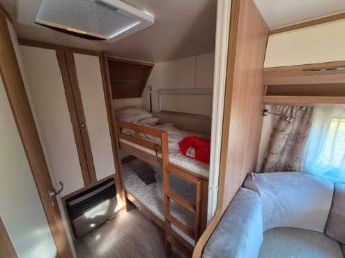 Caravane hobby 545