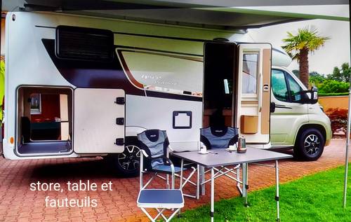 Camping-car  Burstner  Lyseo Privilege TD 690, 2 personnes lits jumeaux