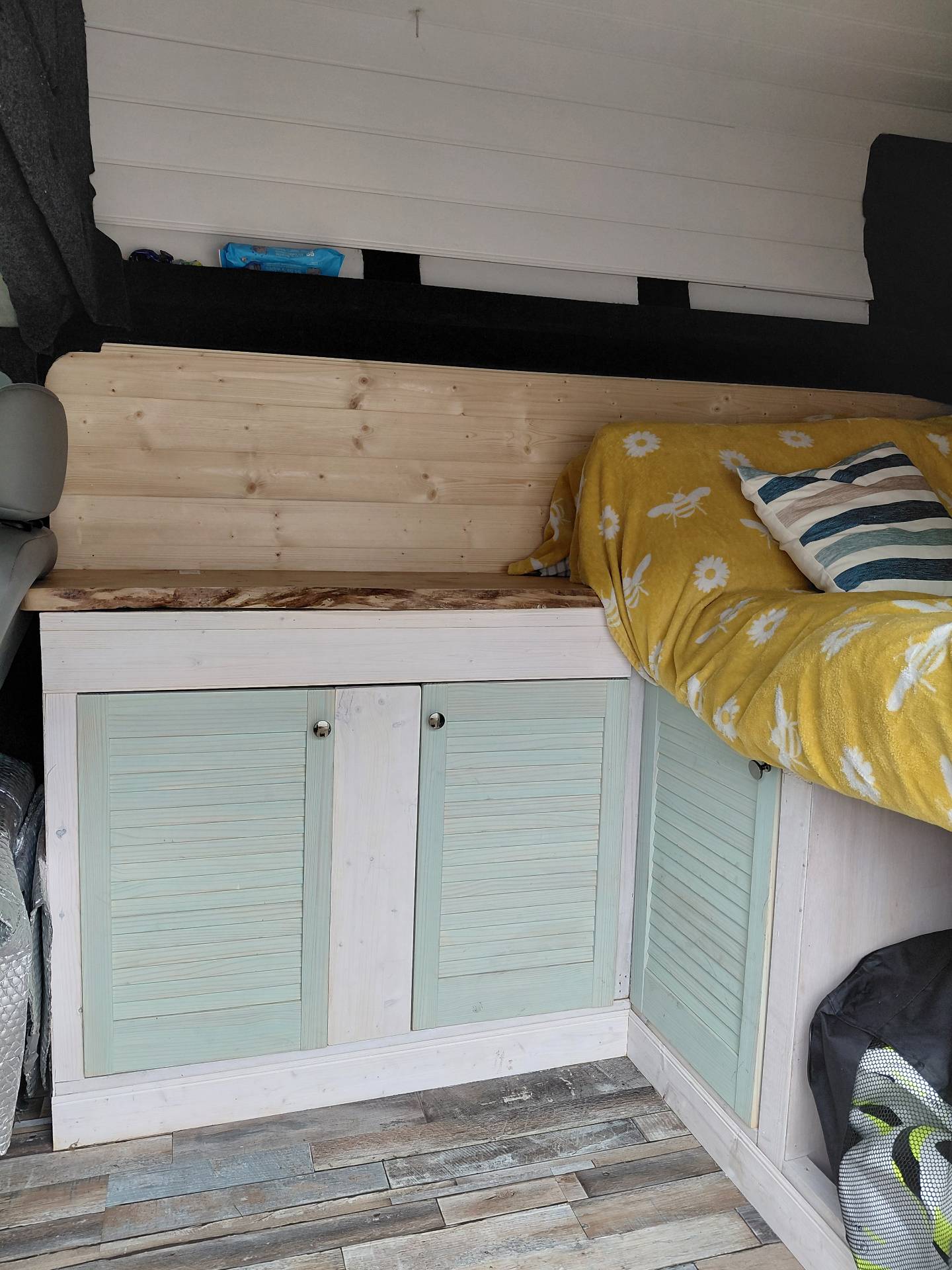 Vauxhall Vivaro SWB High top