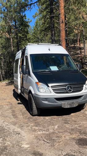 Spirit of Adventure – 4-Season Sprinter Van