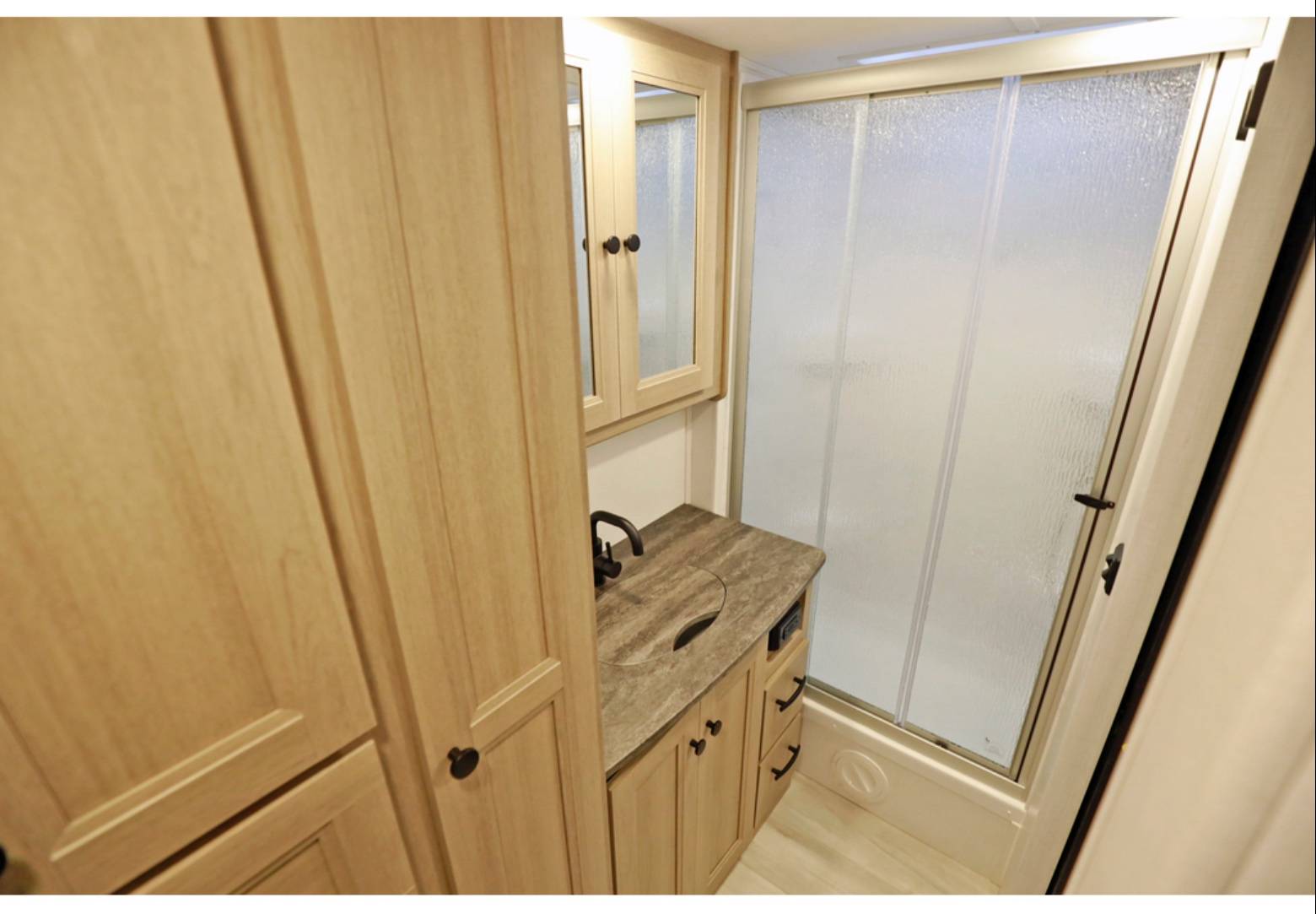 24 feet class C motorhome