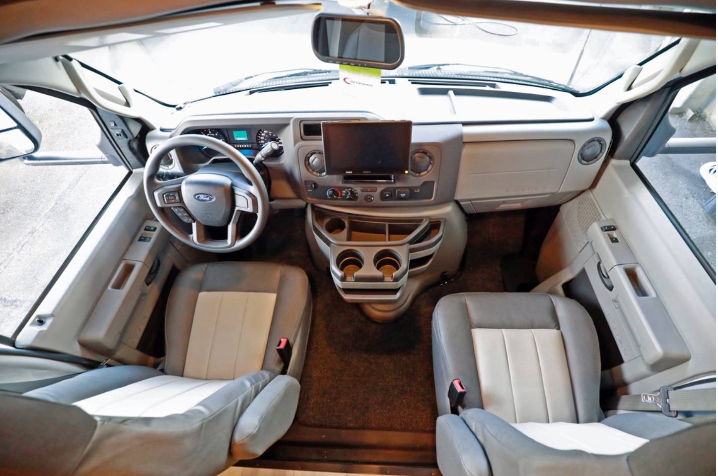 24 feet class C motorhome