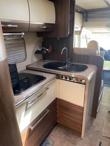 Burstner Élégance i800