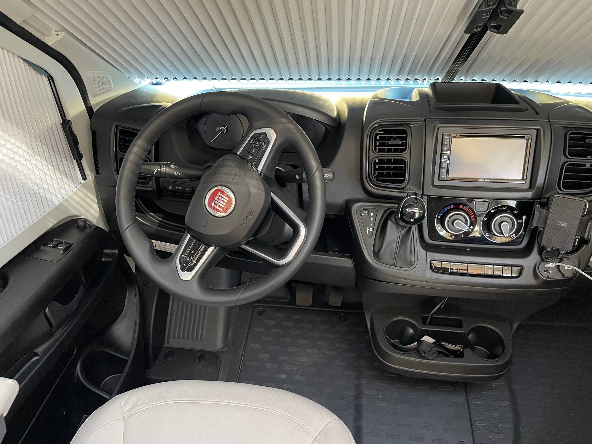 Adria matix 670 DC plus 