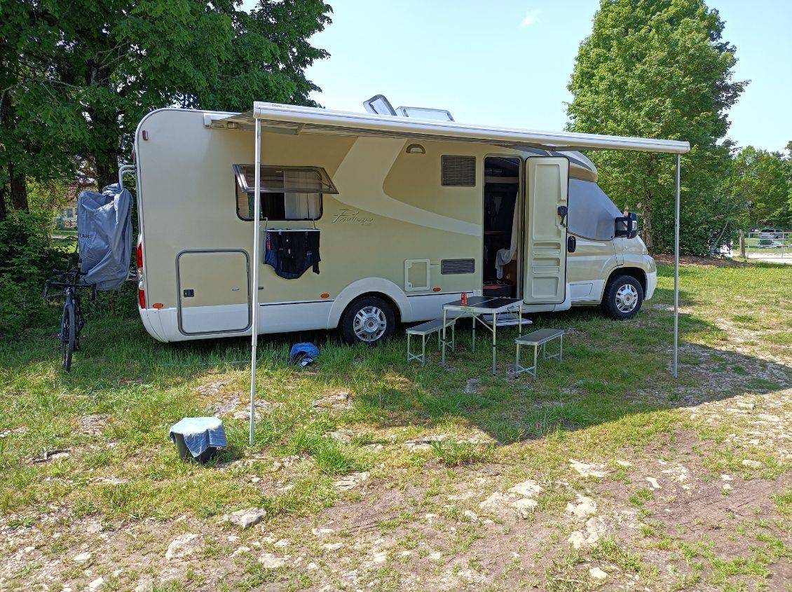 Burstner T 727