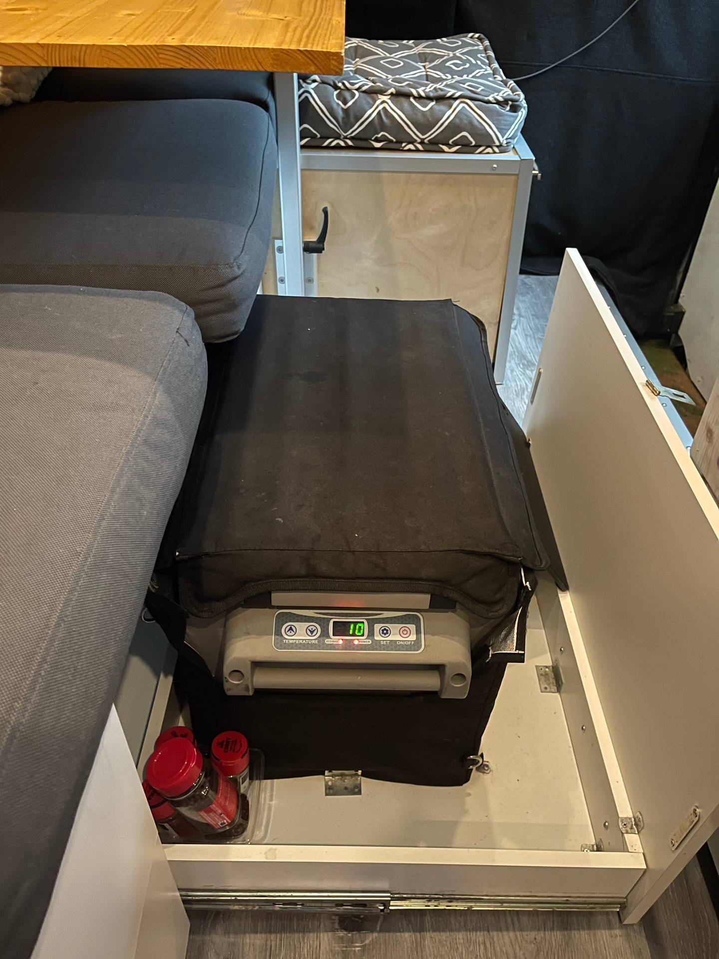 Spirit of Adventure – 4-Season Sprinter Van