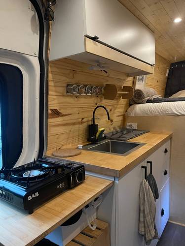 Spirit of Adventure – 4-Season Sprinter Van