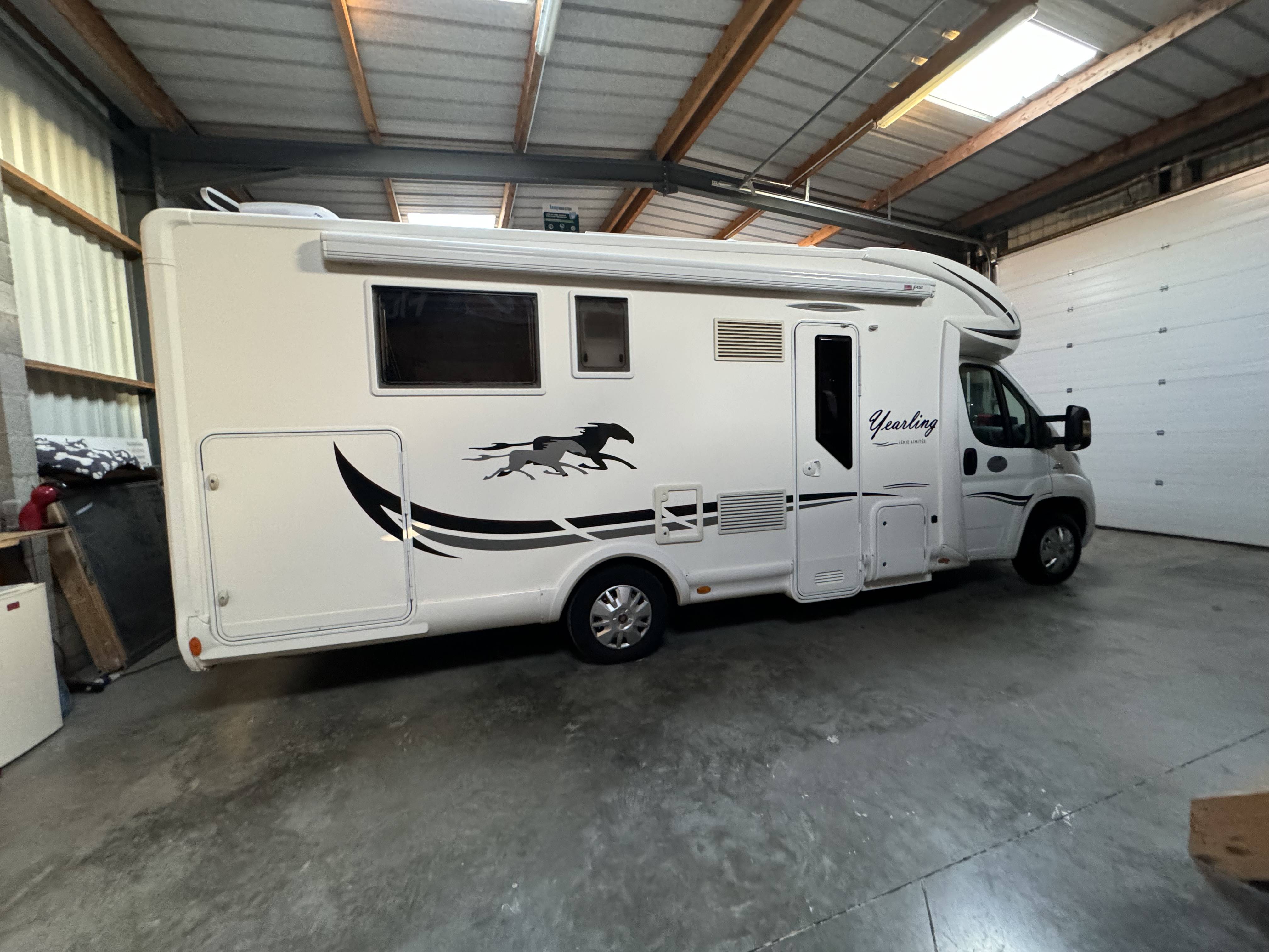 Camping car Mac Louis yearling 2015
