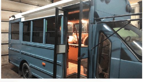 Mini-bus amenagé campeur diesel