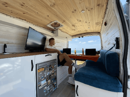 The Dream - Luxury Vanlife Experience Australia