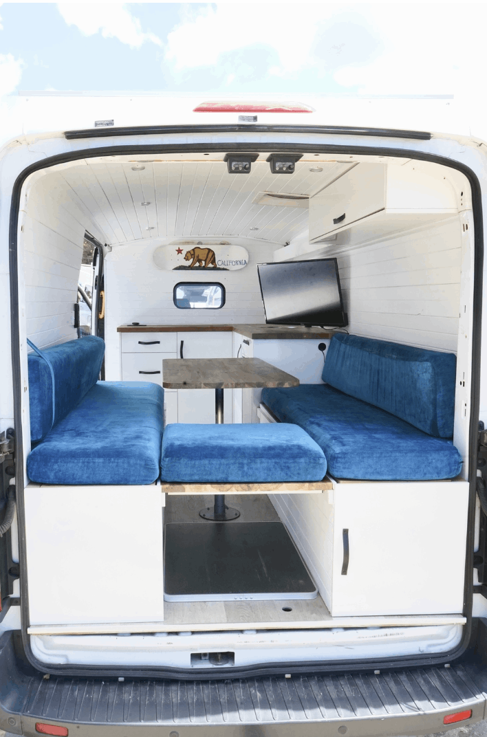 The Dream - Luxury Vanlife Experience Australia