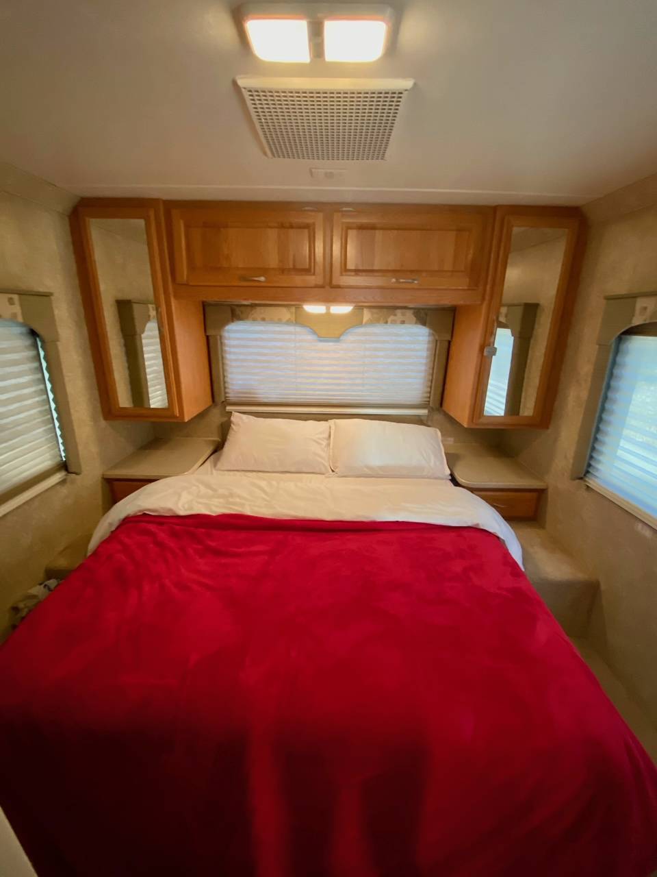 Four winds hurricane RV